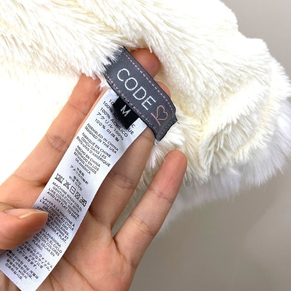 Code 22 Soft Faux Fur Vest Medium - Picture 6 of 8